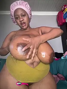 Chubbykarisma27 online show from March 3, 9:48 am