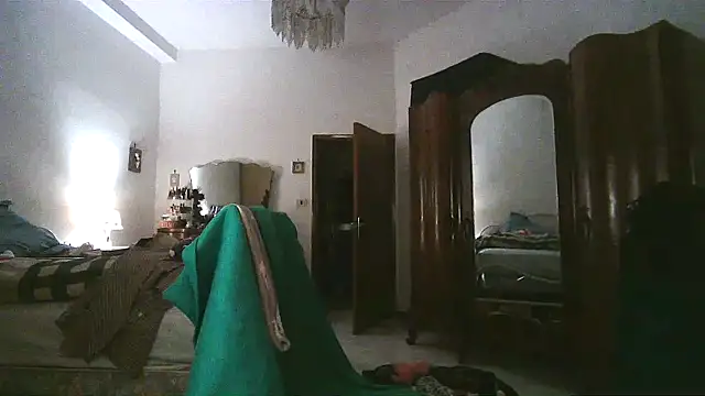 AliceBehind online show from March 30, 7:35 pm