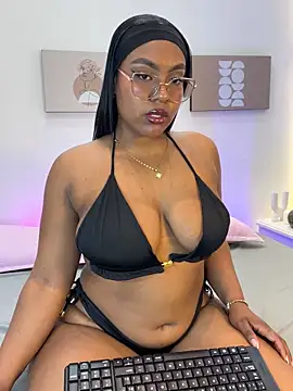 Esmeralda Duarte online show from March 3, 5:35 am