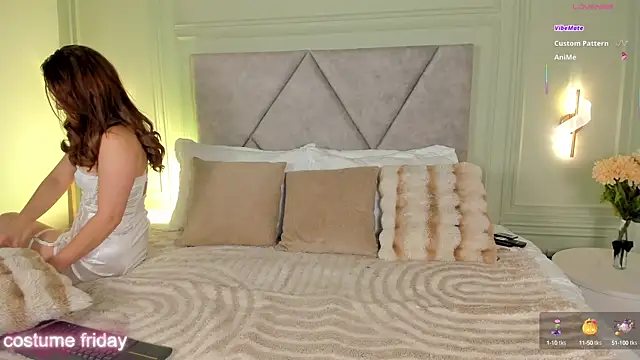  Miss Kimm online show from October 8, 11:47 am