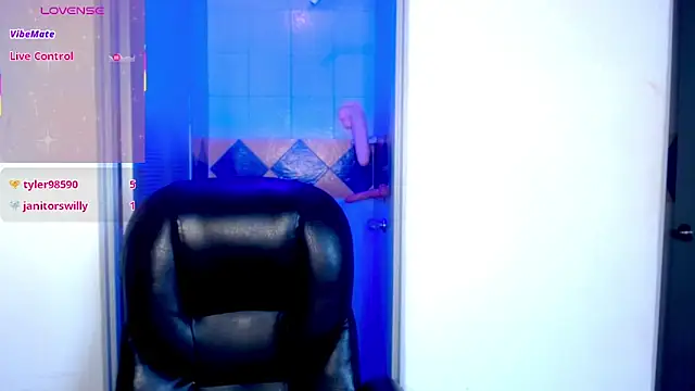 Cristal War online show from December 2, 11:18 pm