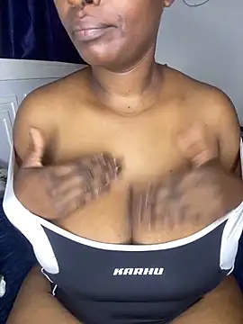 Naughty-sonia2 online show from May 23, 5:22 pm