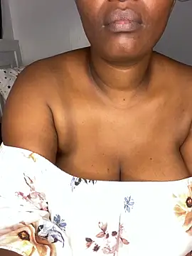 Naughty-sonia2 online show from May 20, 7:22 pm