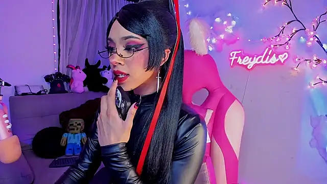 Miss freydis online show from May 29, 4:54 am