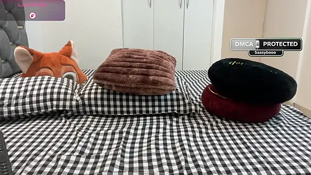 Unique-Beauty online show from May 23, 7:34 pm
