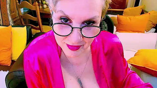GattonaBiondona online show from May 12, 7:49 am