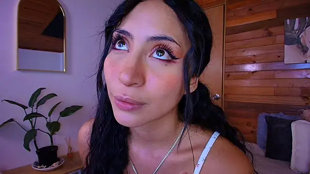 amber curly online show from May 8, 8:54 pm