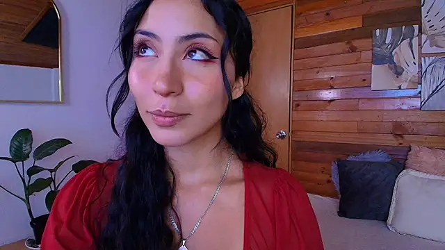 amber curly online show from April 29, 9:31 pm