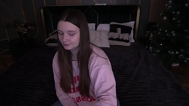 MagicPeachh  online show from January 12, 7:13 am