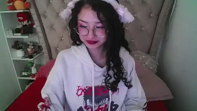 CherieCurl online show from March 22, 12:05 am