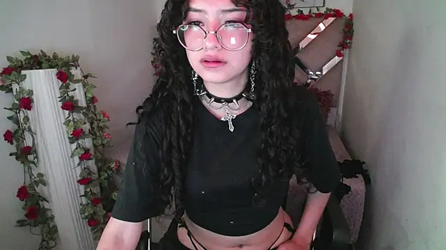 CherieCurl online show from April 7, 4:14 am