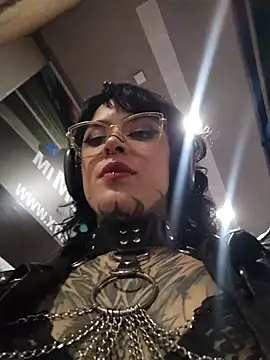 taaylor33 online show from May 15, 11:07 pm