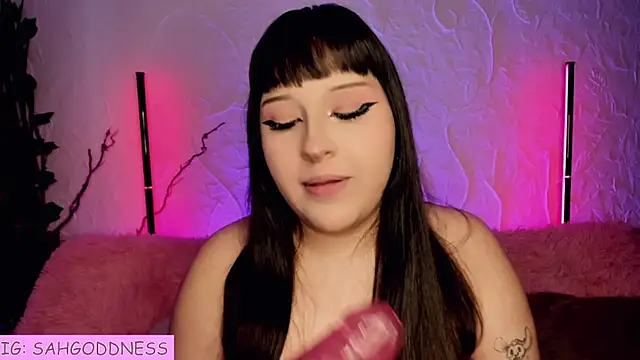 sara  lynn online show from May 28, 1:47 am