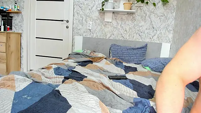 Sexy room online show from April 9, 6:19 am