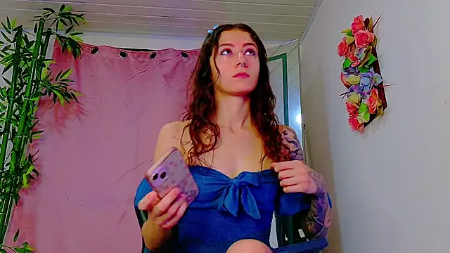 scarlet-jonesx online show from May 16, 8:30 pm