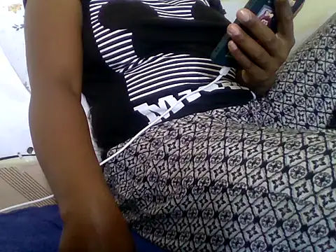 Hot-zeenah online show from November 5, 1:05 pm