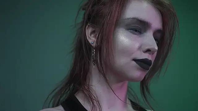 ginger hugs online show from May 12, 10:16 pm