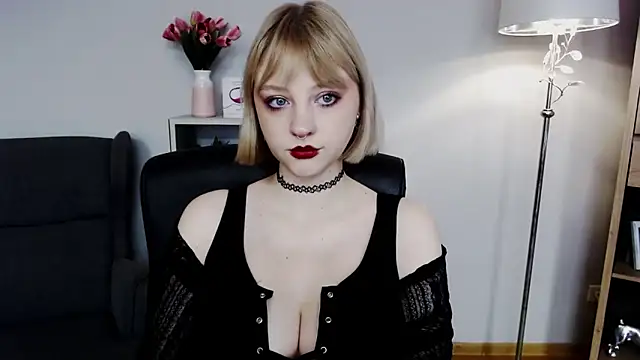MadelineLust online show from October 4, 7:03 am