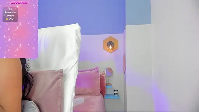 Chloe fischer  online show from May 25, 3:11 pm