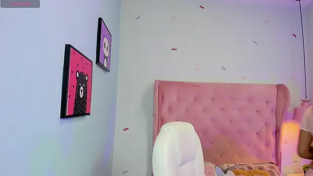 Chloe fischer  online show from June 3, 3:39 pm