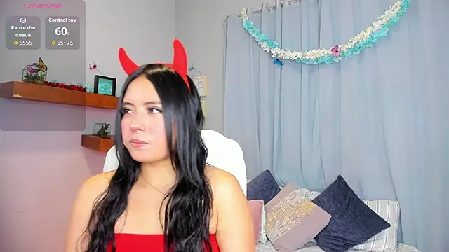 Chloe fischer  online show from April 30, 3:28 pm
