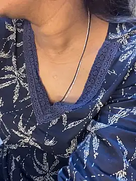 APKI WIFE  online show from November 3, 2:59 am