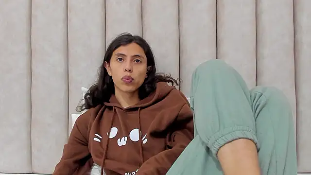 FreyaMoller online show from February 14, 7:27 pm