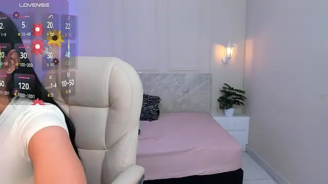 EmilyWalker11 online show from September 19, 4:11 am