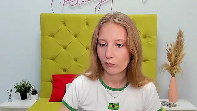 LolaWilsons online show from May 19, 8:10 am
