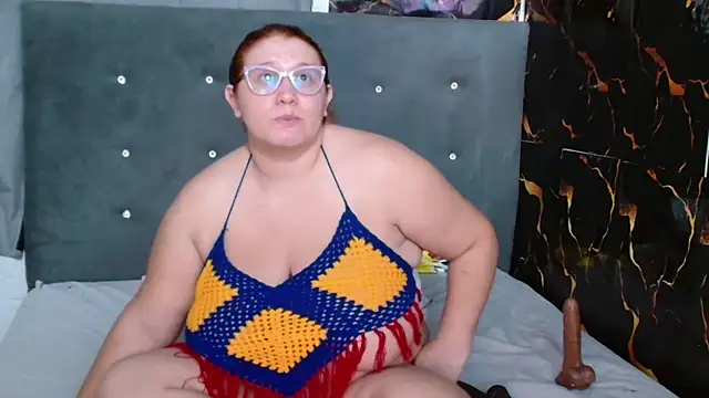 Camila Fajardo online show from April 30, 2:39 am
