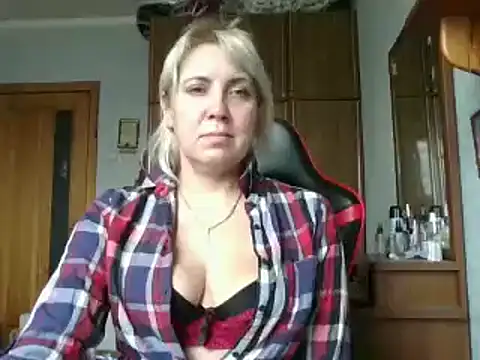 IrinaB1 online show from November 19, 9:53 am