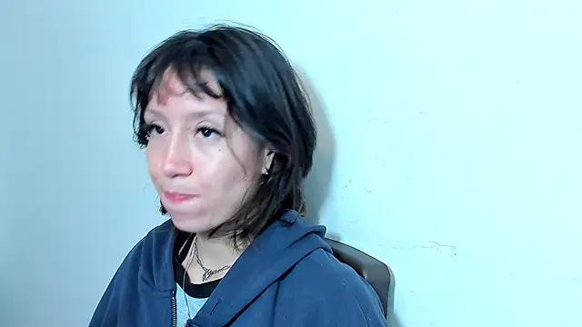 lizzy davis 1 online show from April 4, 4:22 am