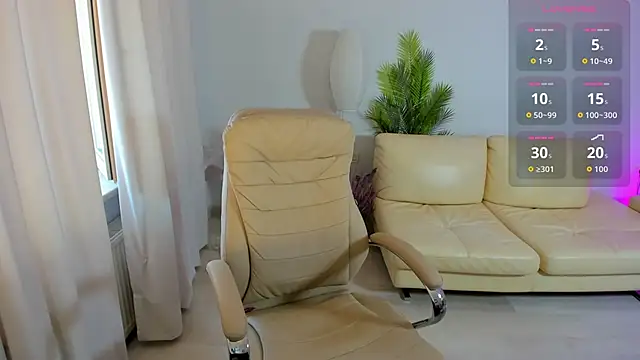 Daniela Kitty  online show from May 24, 9:30 am