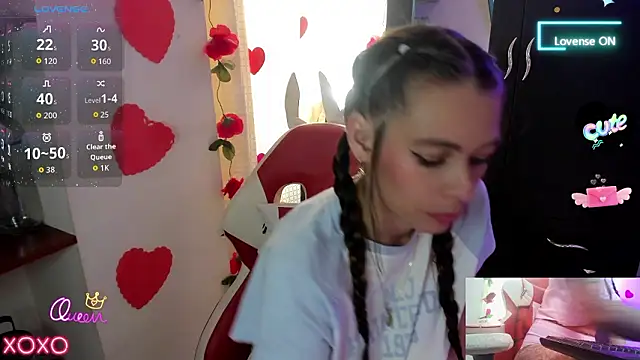 sweetlittlelisa online show from March 11, 8:44 pm