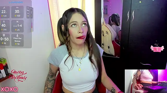 sweetlittlelisa online show from December 22, 9:40 pm