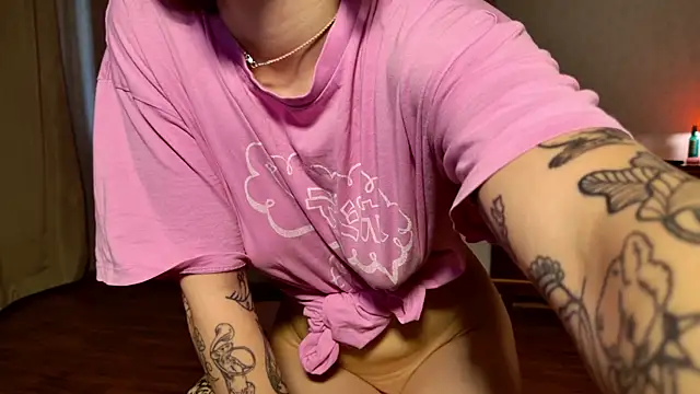 MazzyDoll online show from May 20, 9:50 am