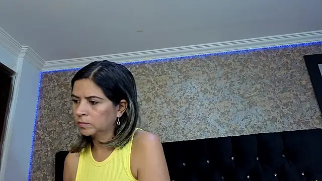 stella xue online show from January 6, 9:40 pm