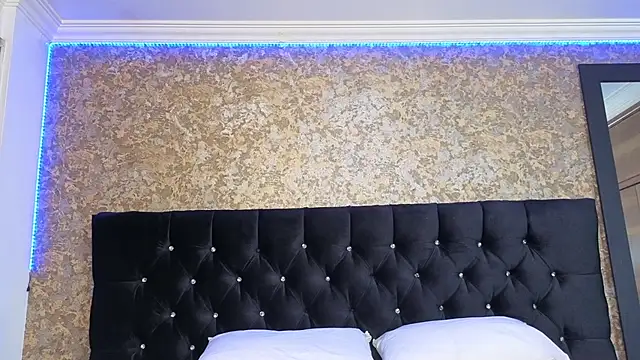 stella xue online show from October 30, 10:00 pm