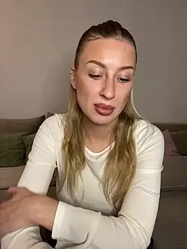 belle98 online show from November 18, 8:43 pm