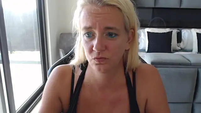 Wendysexyx online show from January 16, 12:34 pm