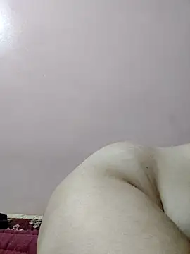 LoNa-daloua online show from October 16, 1:08 am