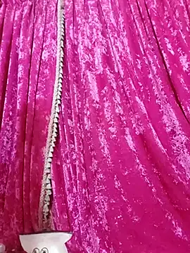 LoNa-daloua online show from February 3, 12:10 am