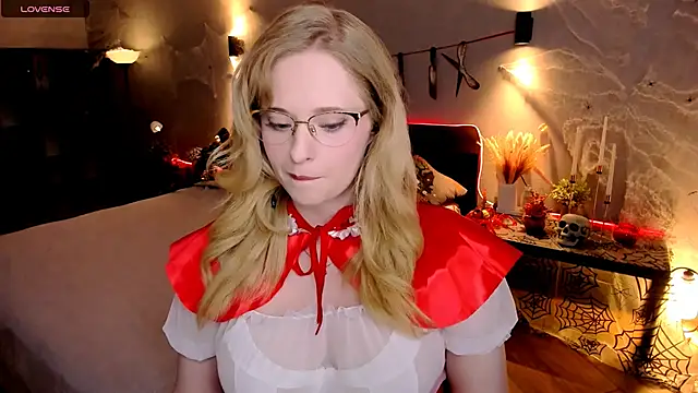 Aemilia  online show from October 30, 8:16 am