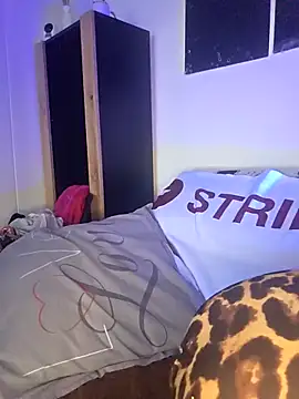 SpicyVicky online show from March 29, 4:33 am