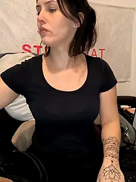 Linalicious online show from October 29, 5:48 pm