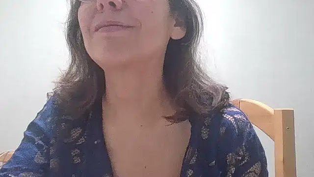 HollyJewel online show from March 22, 5:52 pm