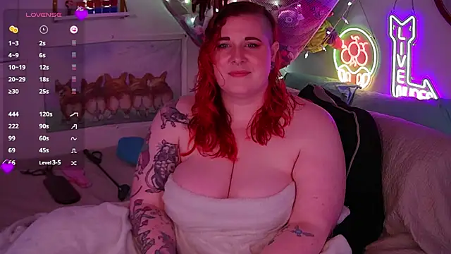 opalreigning online show from November 3, 11:47 am