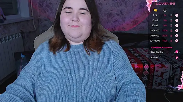 Estelle Hicks online show from November 18, 7:37 pm