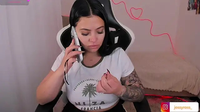 Victoryyy  online show from October 20, 3:26 pm