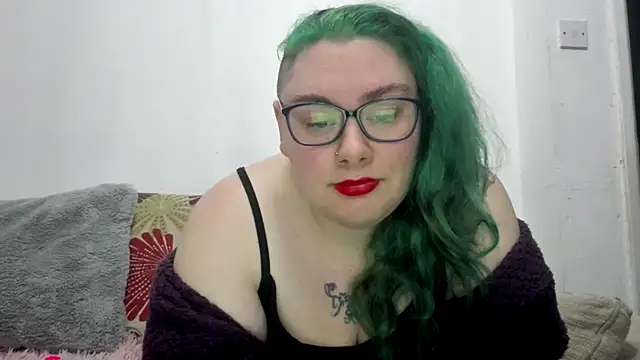 Bustycurves online show from February 14, 9:50 pm